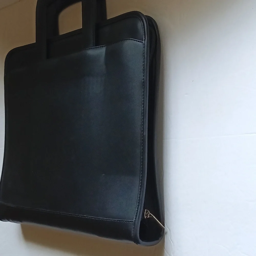Black Zipper 3 Ring Binder Briefcase Retractable Handles
